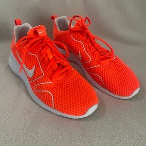 Nike Men’s 2.0 Kaishi Bright Orange Sneakers Size 12
